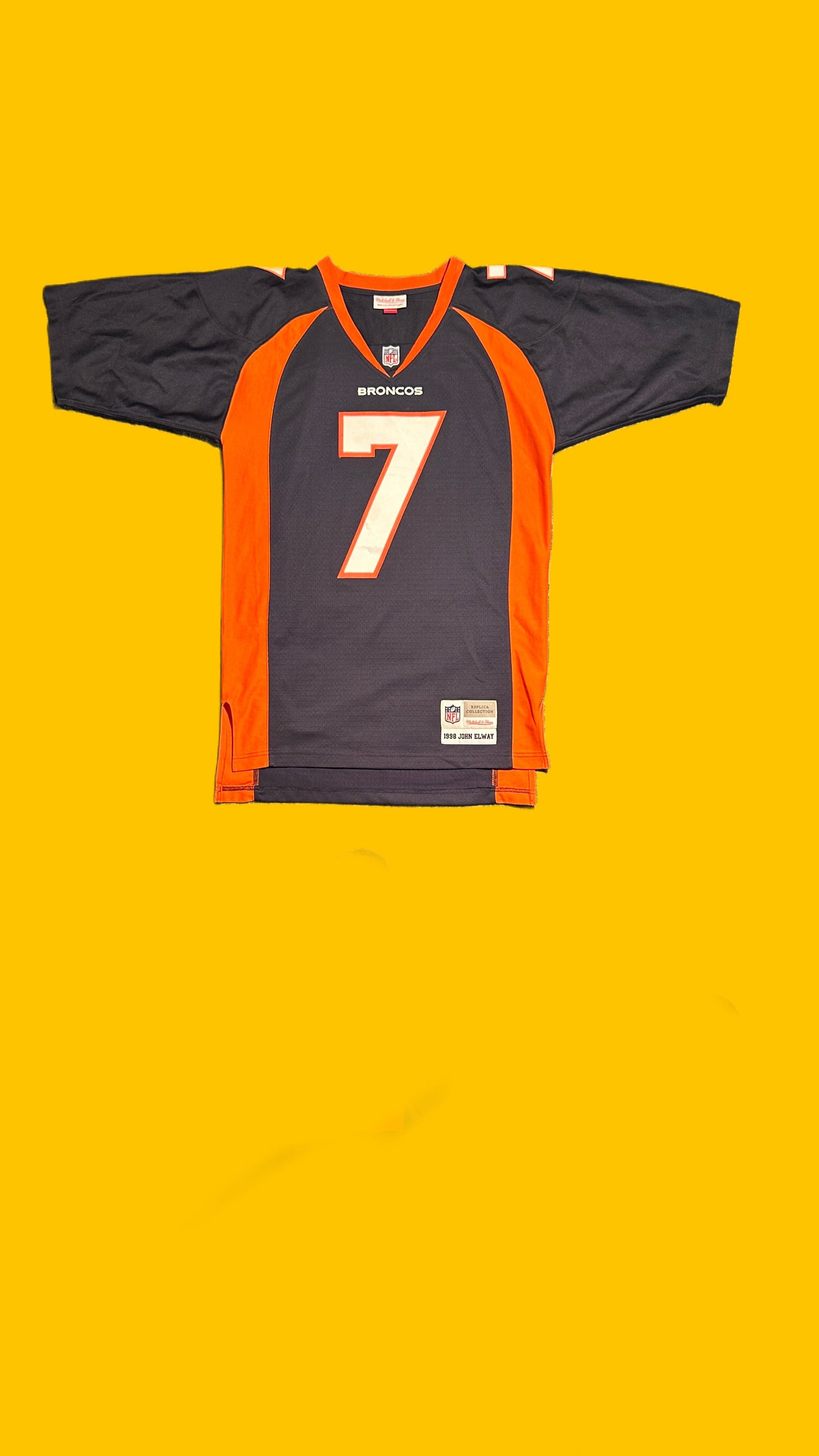 Denver Bronco’s John Elway Jersey